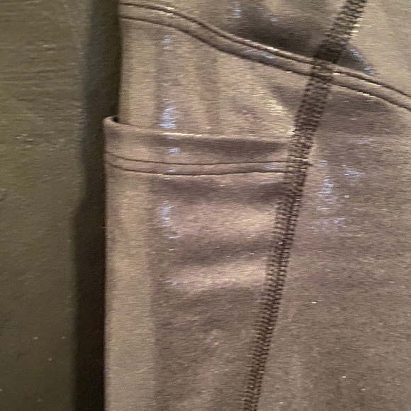 Love pink shiny material leggings - Picture 6 of 7